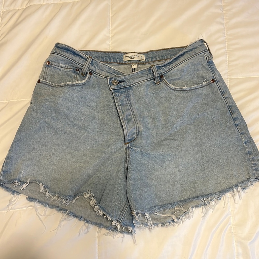 Abercrombie High Rise Dad Short Curve Love